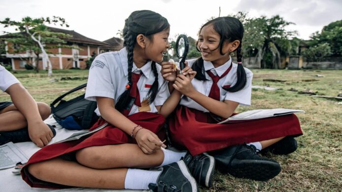 como-a-cultura-molda-a-educacao-moderna